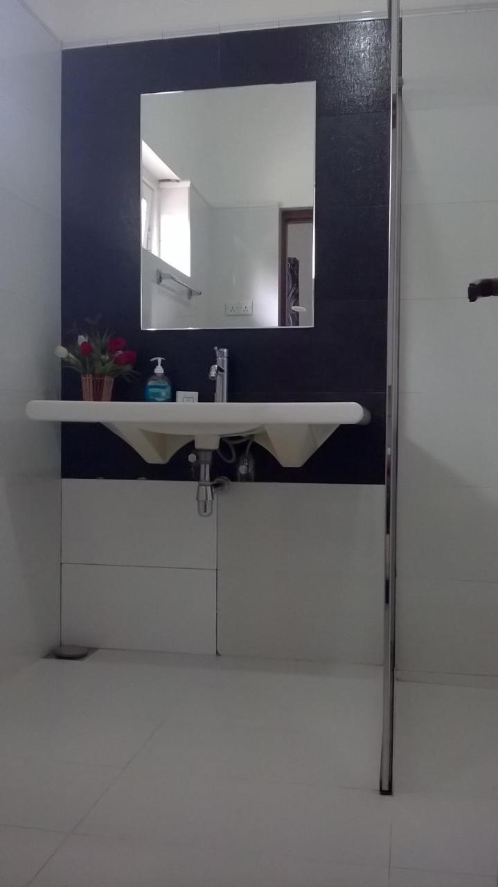 Anna Shanthi Villa Канди Экстерьер фото